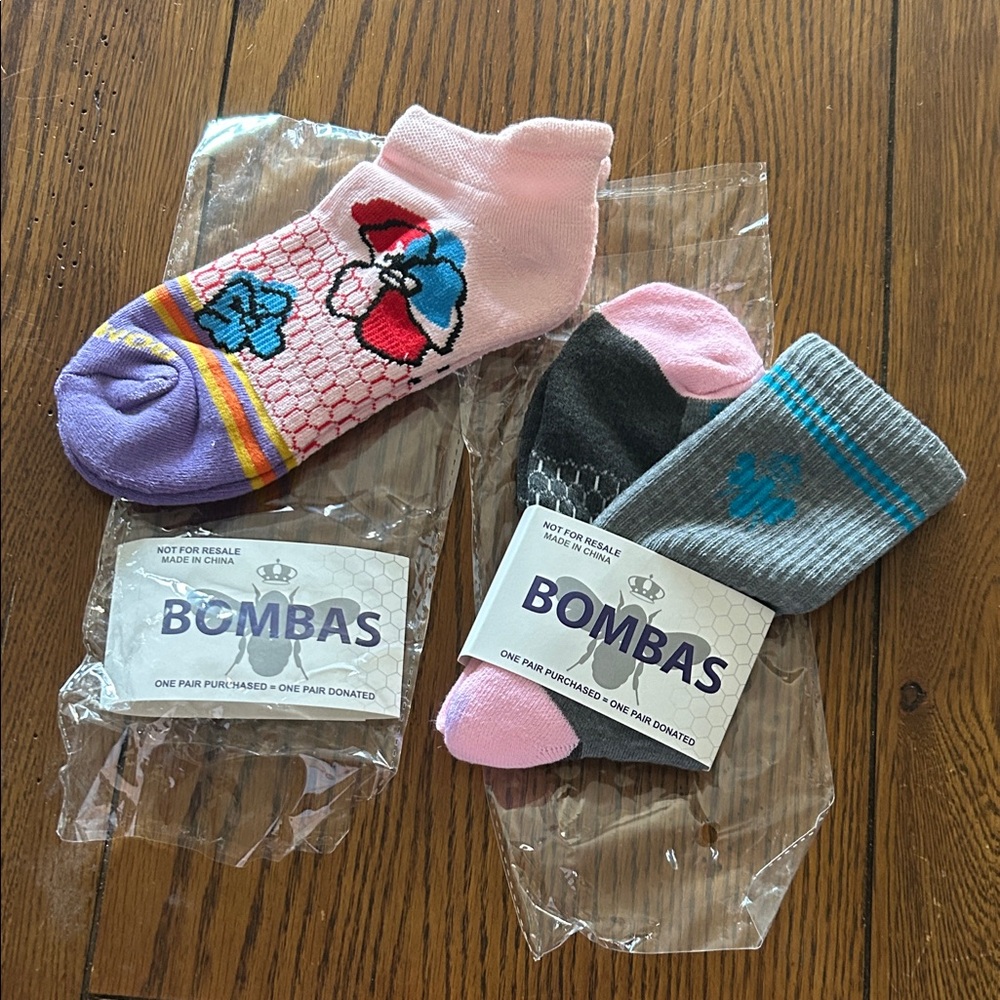 Bombas Vibrant Socks-2 Pairs NWT
